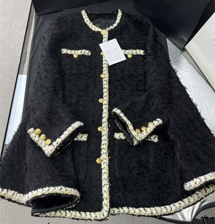 Winter Clothing Women'S - Gaya Musim Dingin 2025 Terbaru yang